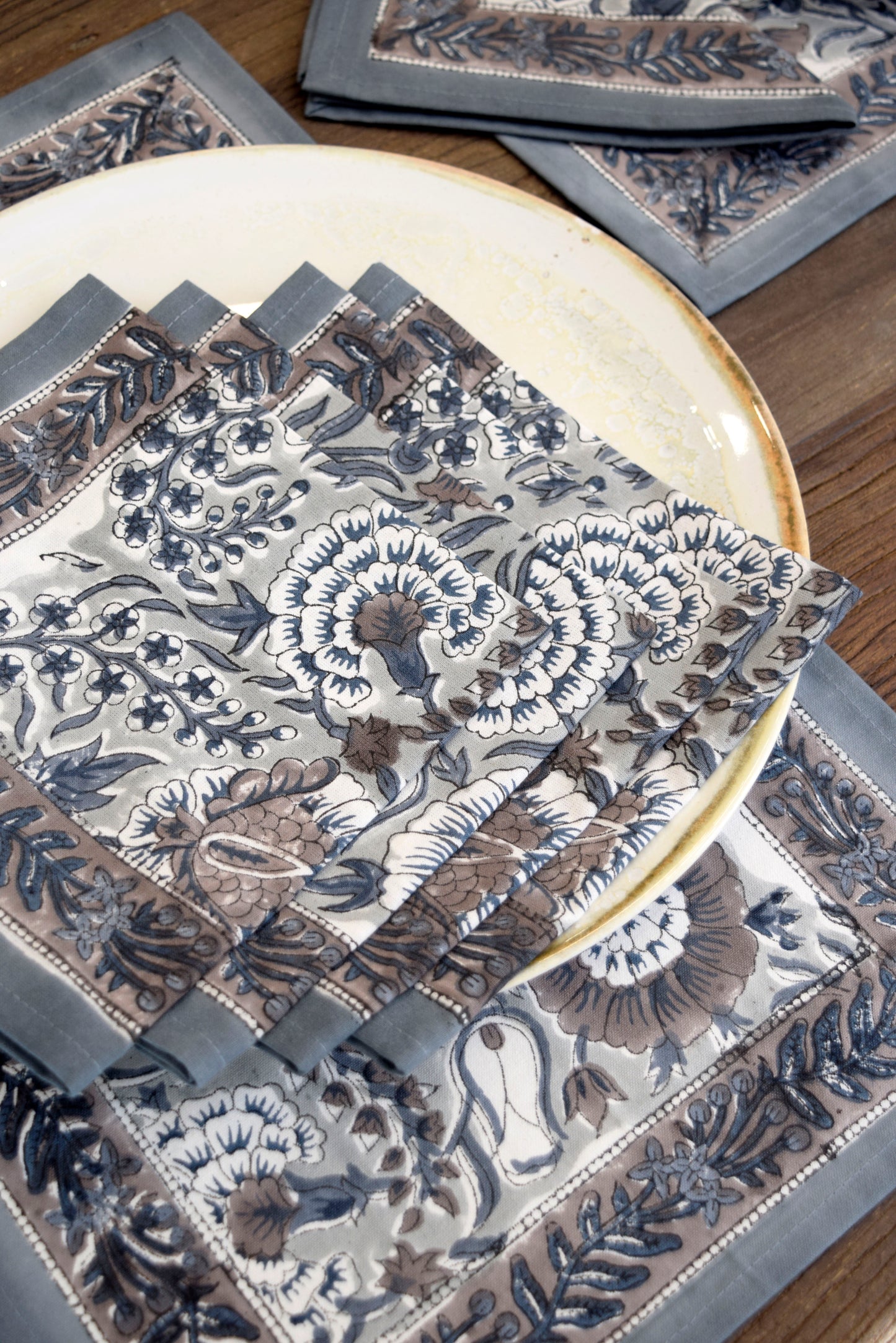 Flor Gris: Manteles Individuales | 6 Servilletas | Juego de Comedor |50x30cm